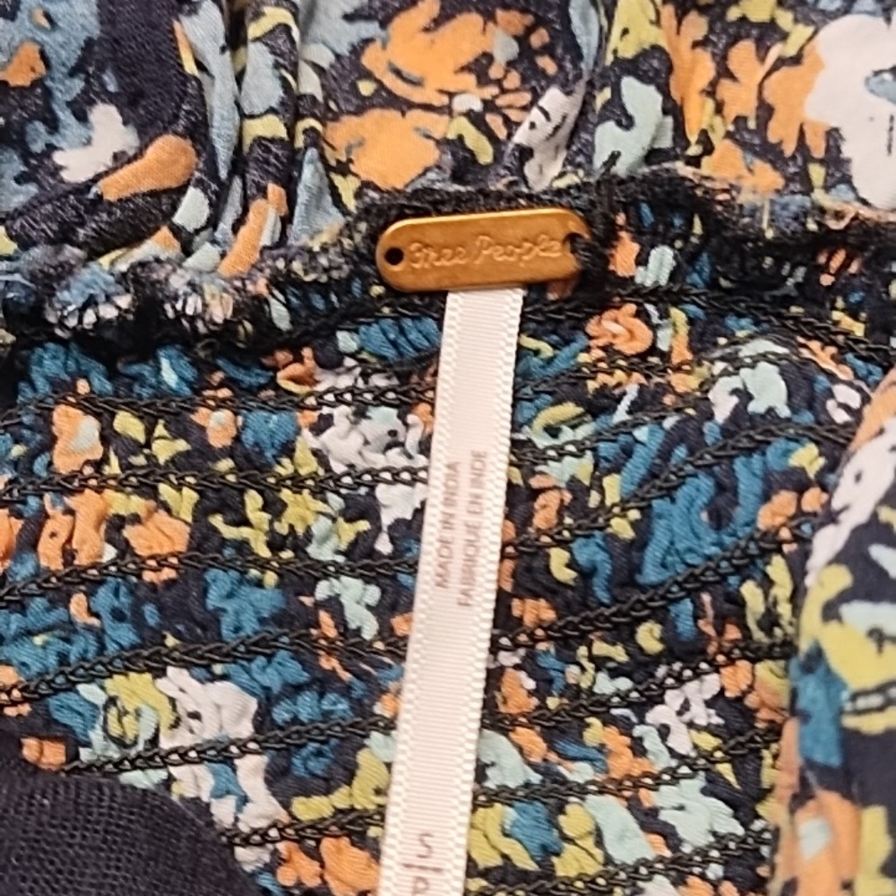 Free People Small Top - Picture 2 of 6